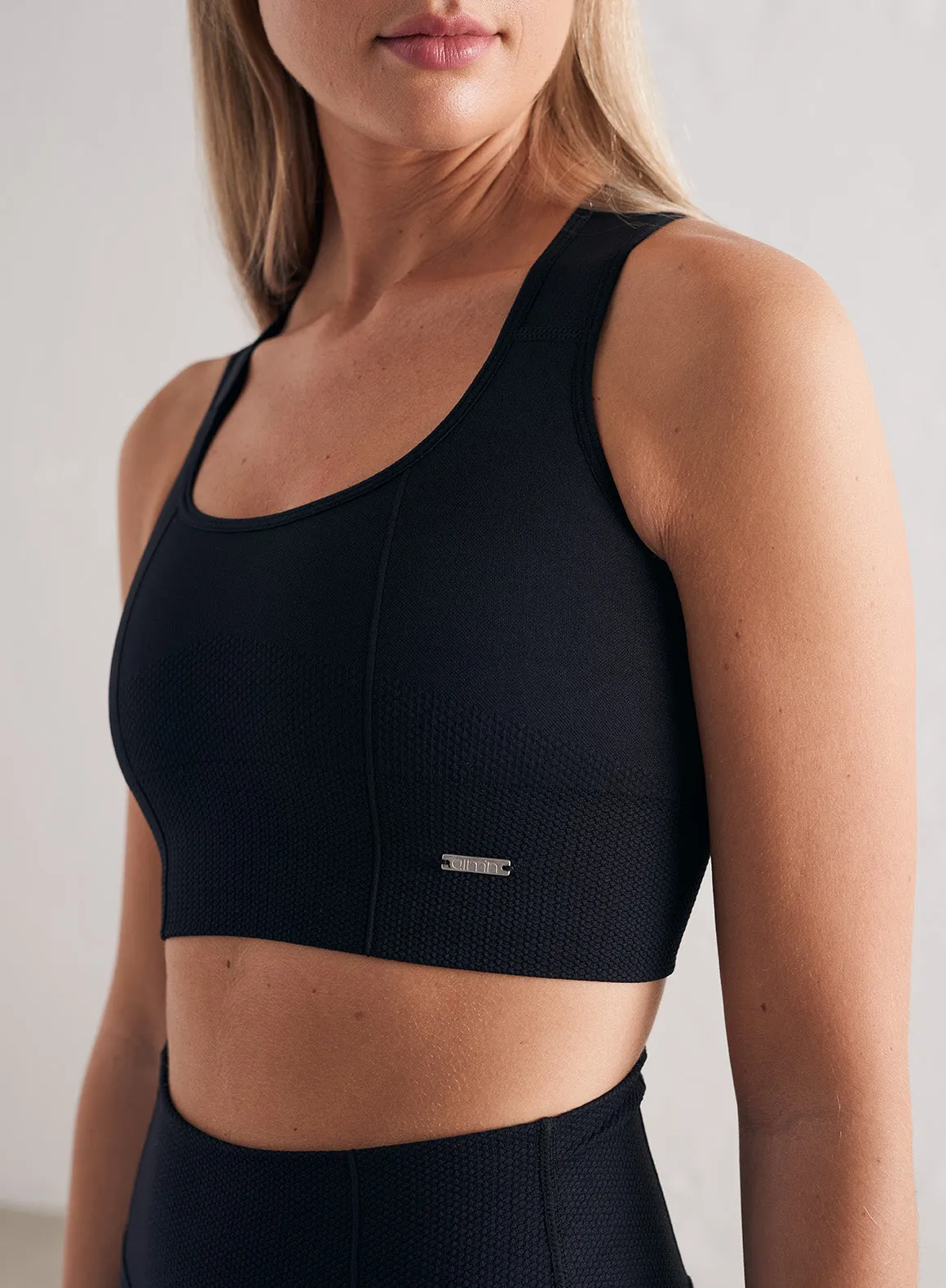 Black Luxe Seamless High Support Bra