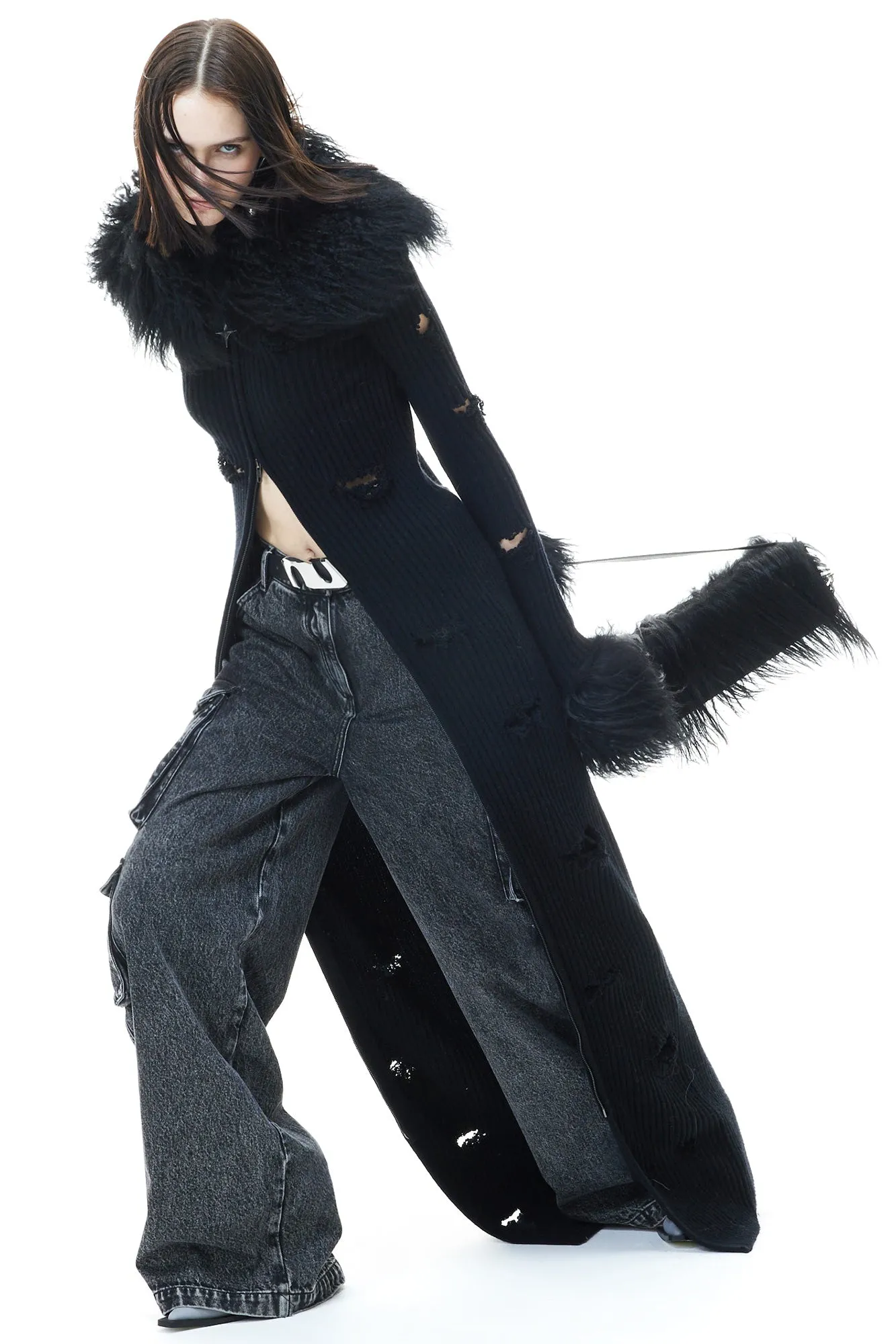 Broken edge fur long sweater