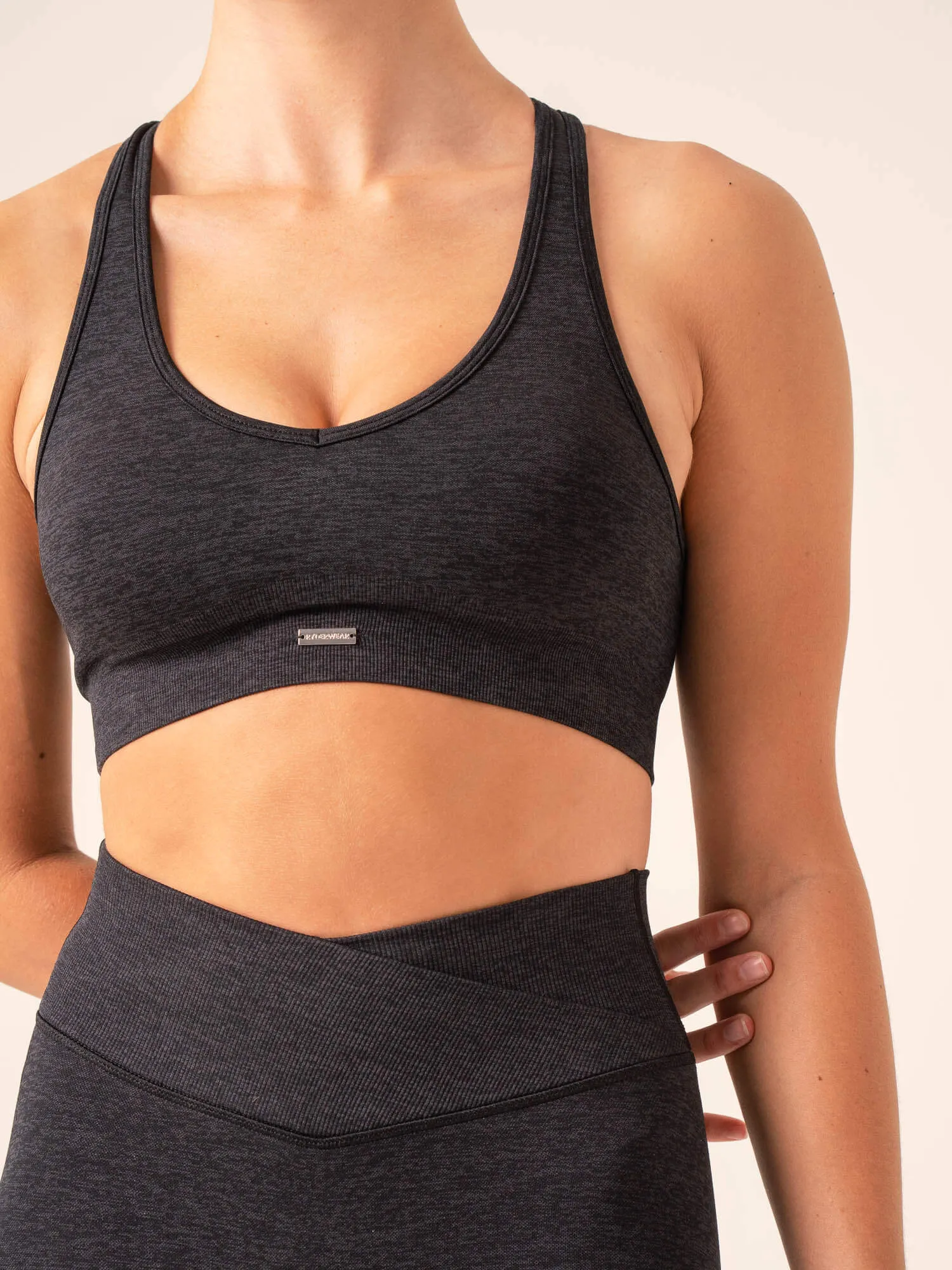 Focus Seamless Sports Bra - Black Marl