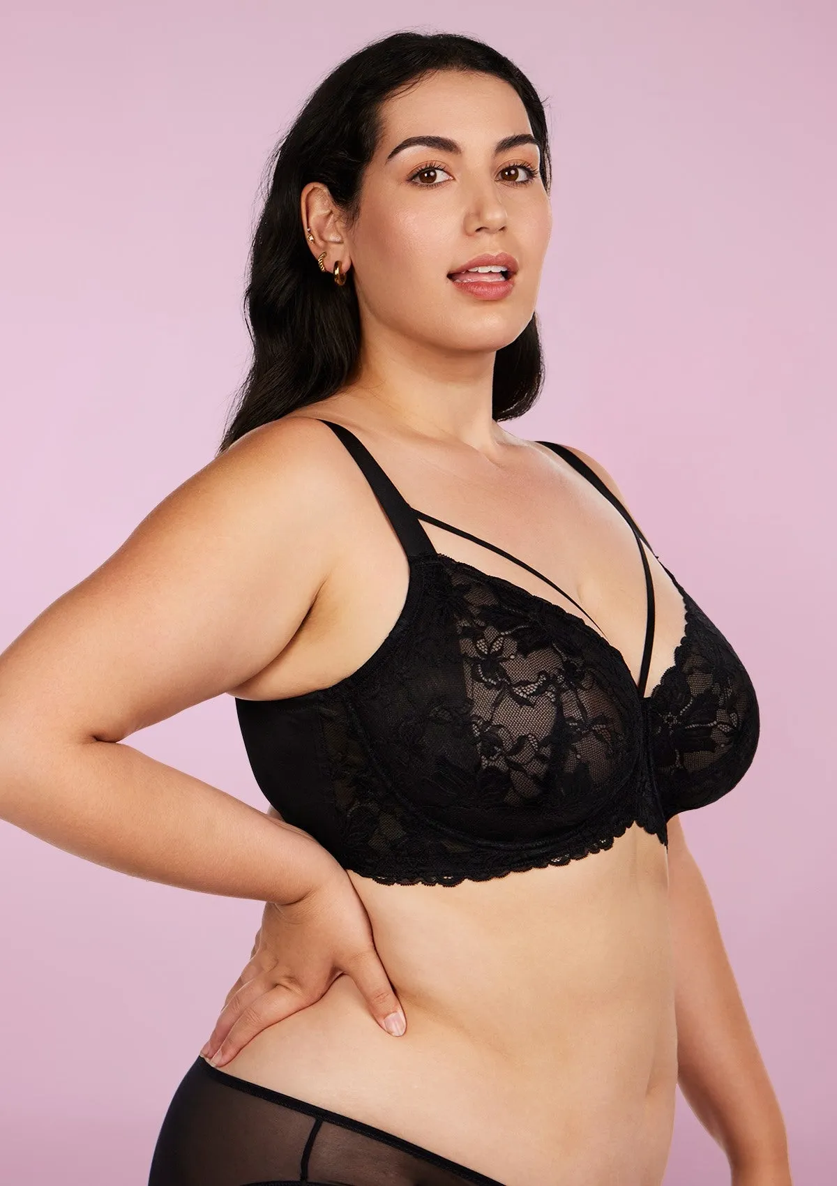 Pretty In Petals Black-Unlined Strappy Lace Bra