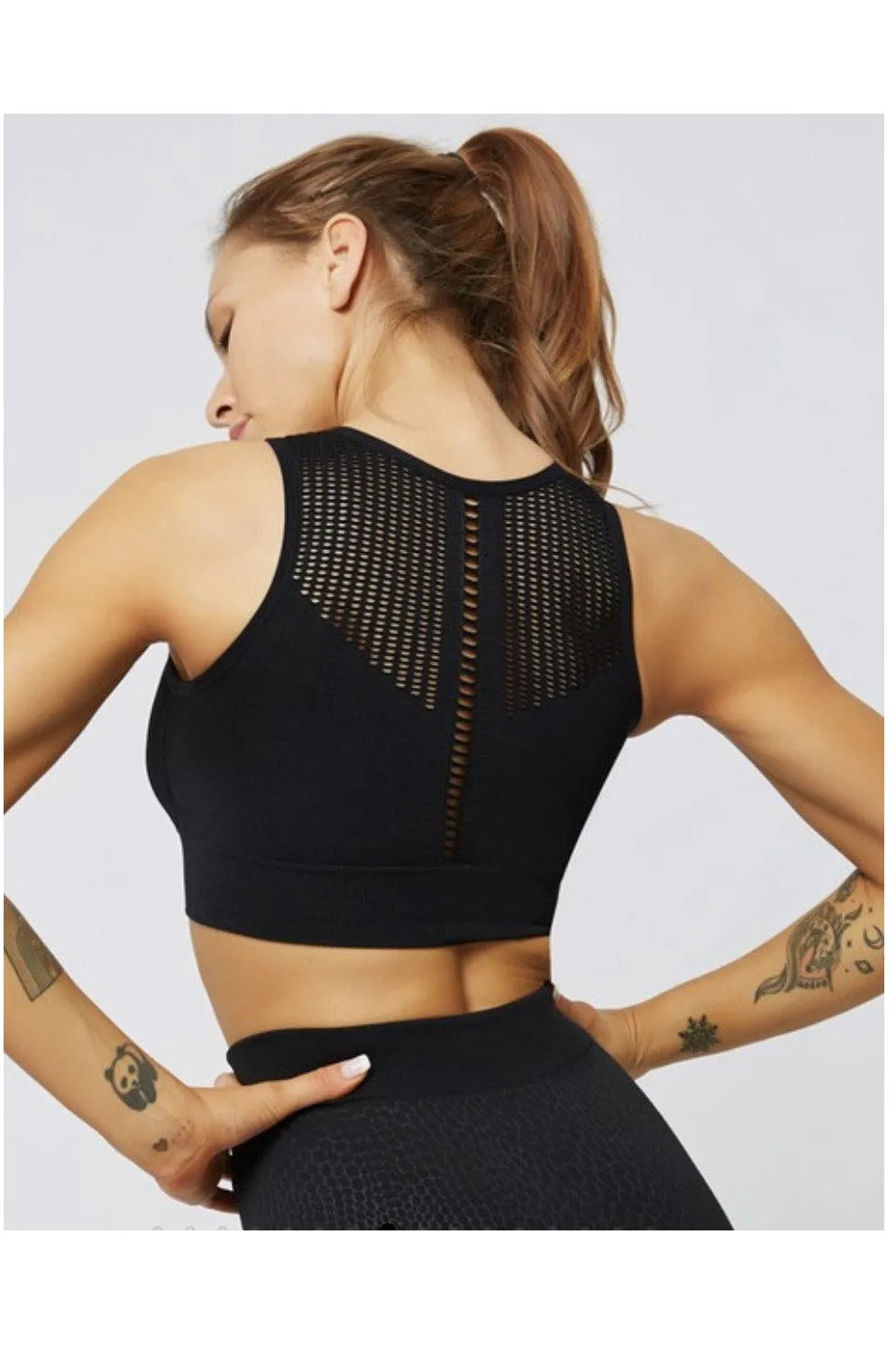 Seamless cut out sports bra