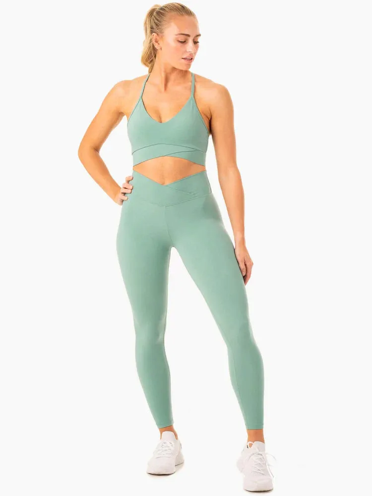 SERENE CROSS OVER SPORTS BRA GREEN